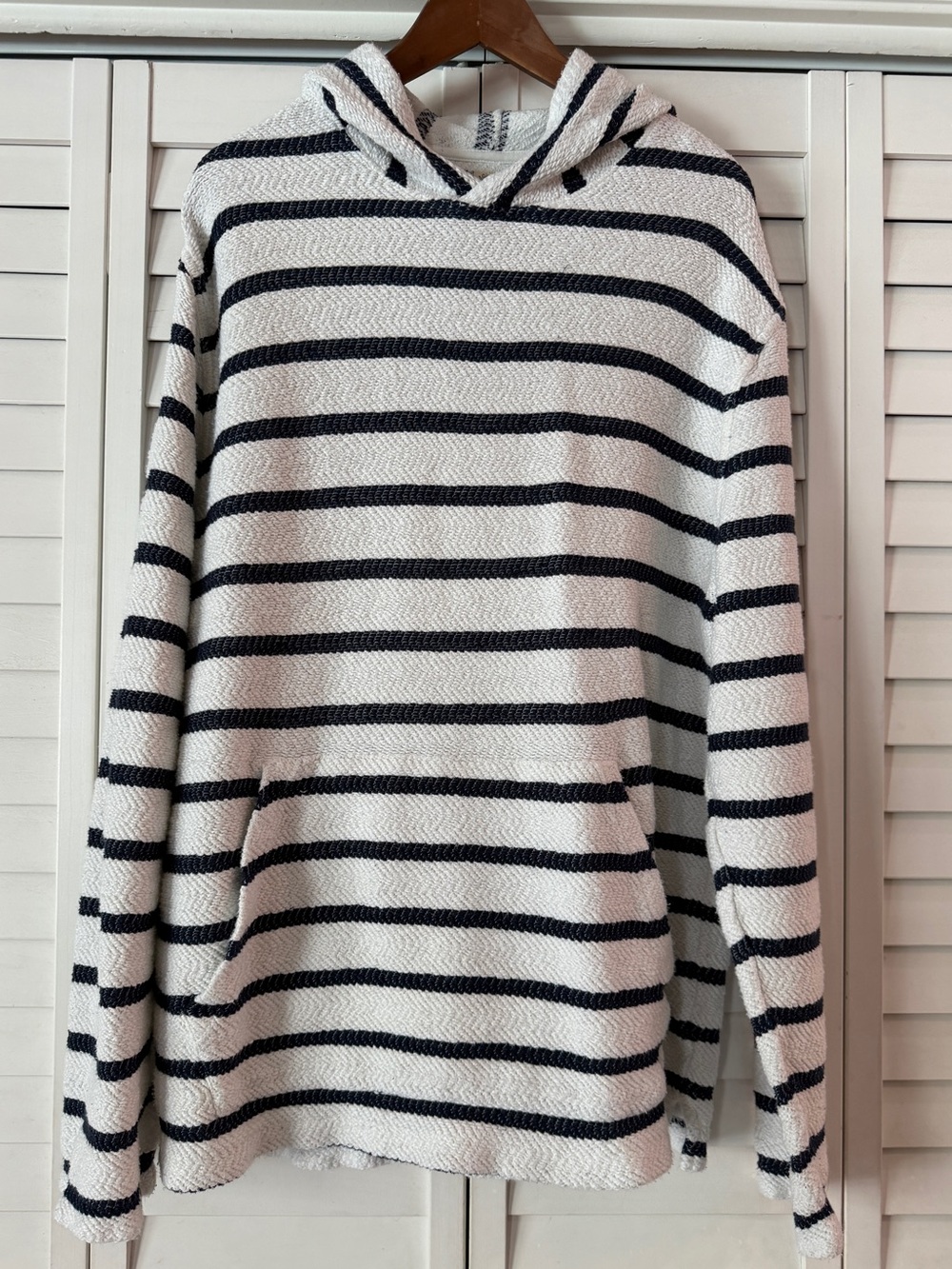 Faherty Whitewater Hoodie in Boothbay Stripe - Size XL